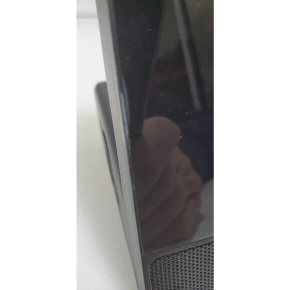 Insignia 8” Digital Picture Frame Model NS-DPF81P 800 x 600 2GB Memory W/Remote - Picture 9 of 10